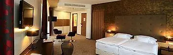 Corso 4* Pécs