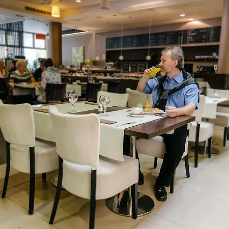 Corso Hotel