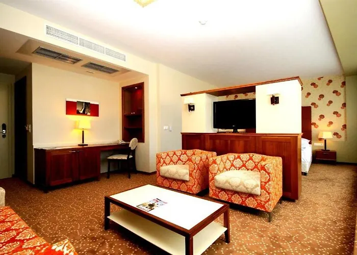 Corso Отель Печ