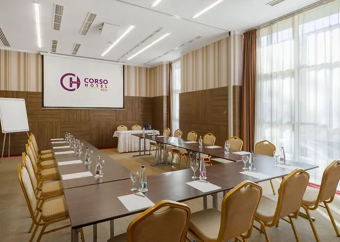 Отель Corso Печ